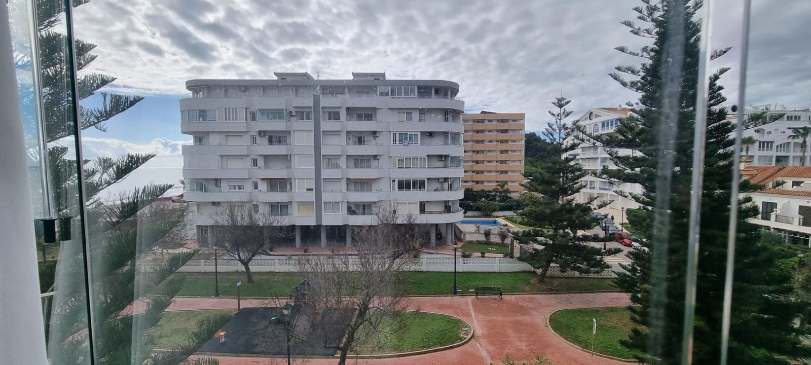 Apartamento de 1 habitación en Fuengirola en venta - 298.000 € (Ref: 8849926)