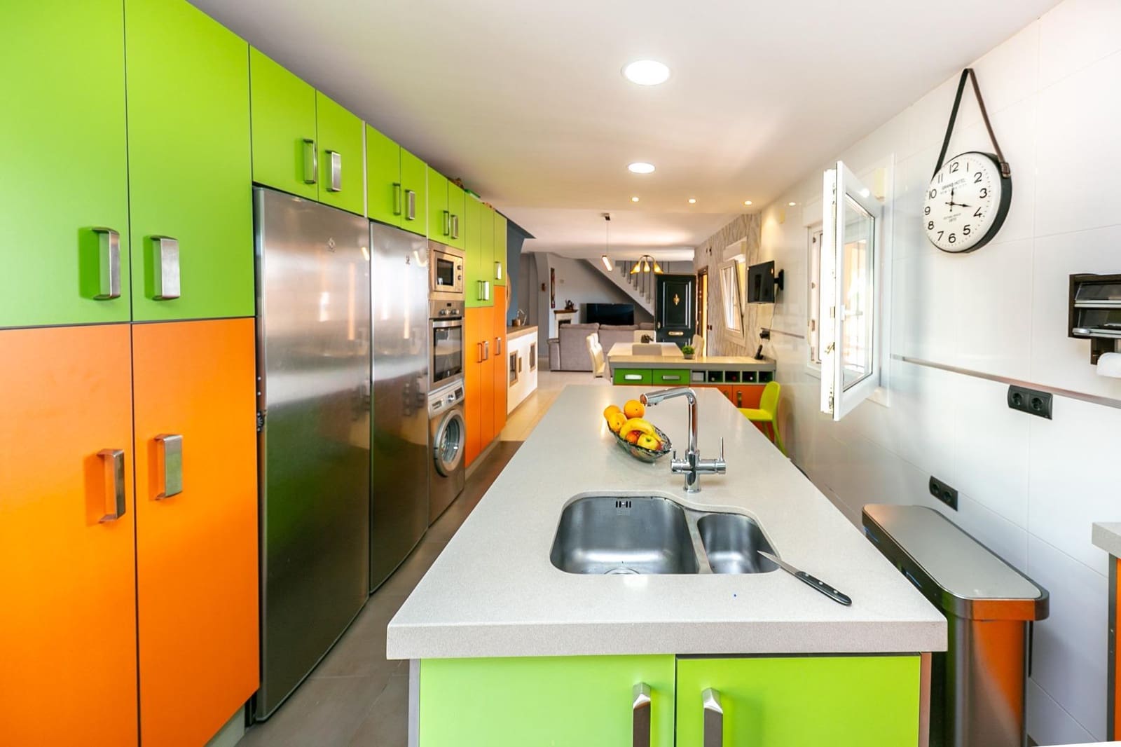 4 soveværelse Villa til salg i Benalmadena med swimmingpool garage - € 825.000 (Ref: 8849940)