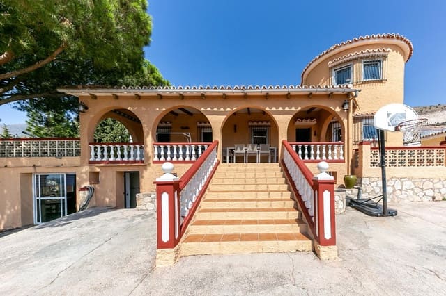 4 sypialnia Willa na sprzedaż w Montealto - Monterrey, Benalmádena z basenem garażem - 825 000 € (Ref: 8849940)
