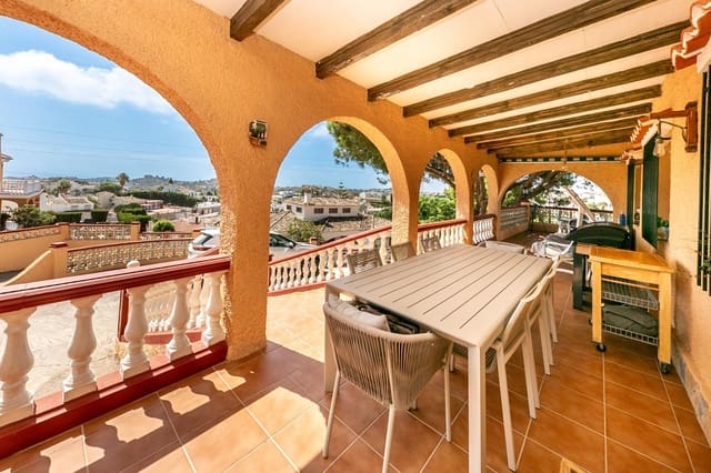 4 sypialnia Willa na sprzedaż w Montealto - Monterrey, Benalmádena z basenem garażem - 825 000 € (Ref: 8849940)