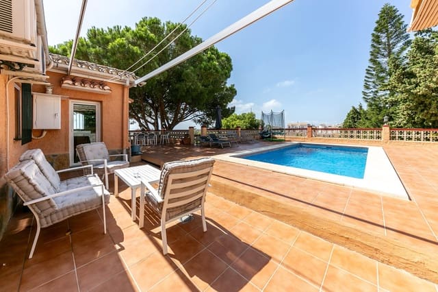 4 sypialnia Willa na sprzedaż w Montealto - Monterrey, Benalmádena z basenem garażem - 825 000 € (Ref: 8849940)