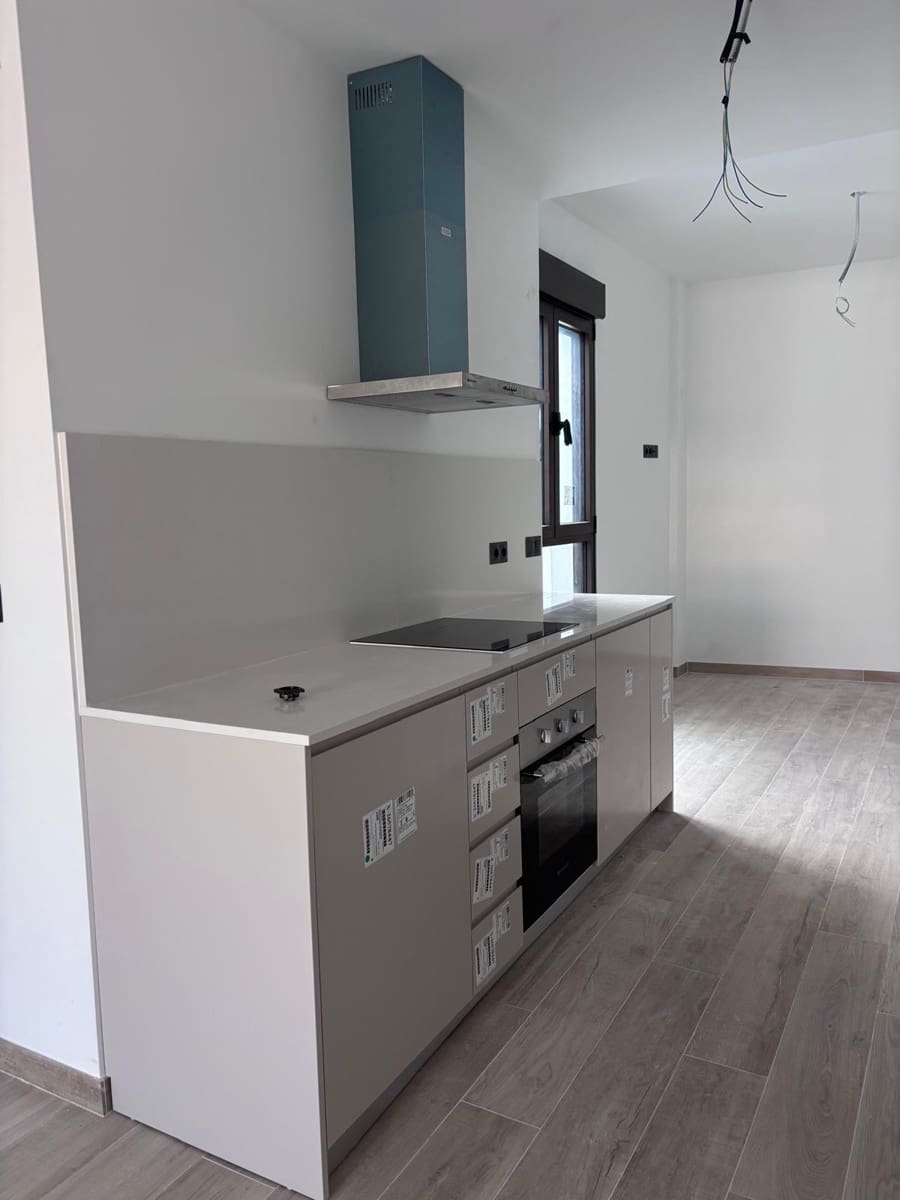 3 makuuhuone Kattohuoneisto myytävänä paikassa Fuengirola - 489 000 € (Ref: 8994141)
