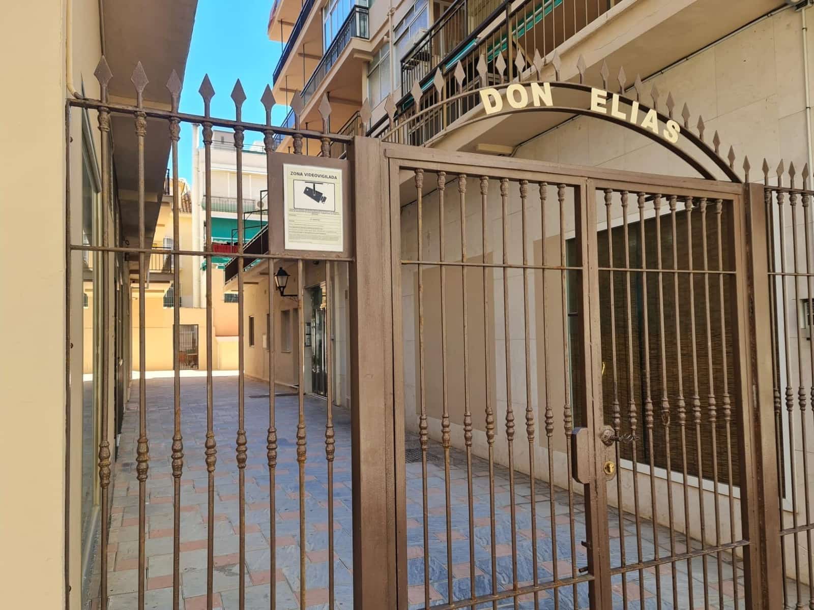 4 slaapkamer Appartement te koop in Fuengirola - € 595.000 (Ref: 9001606)