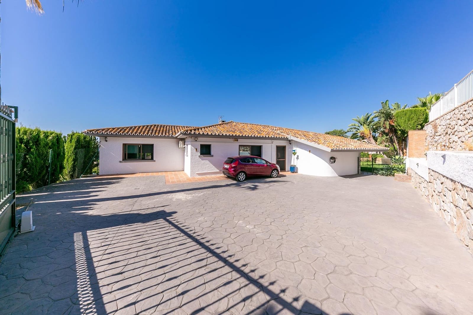 3 slaapkamer Villa te koop in Benalmadena met zwembad garage - € 975.000 (Ref: 9112325)