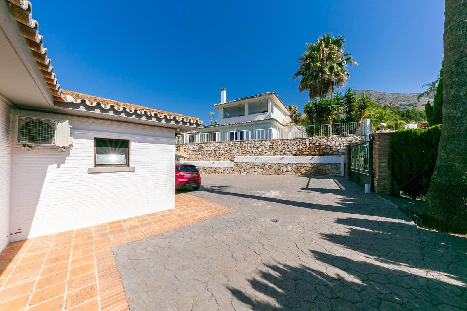 3 slaapkamer Villa te koop in Benalmadena met zwembad garage - € 975.000 (Ref: 9112325)