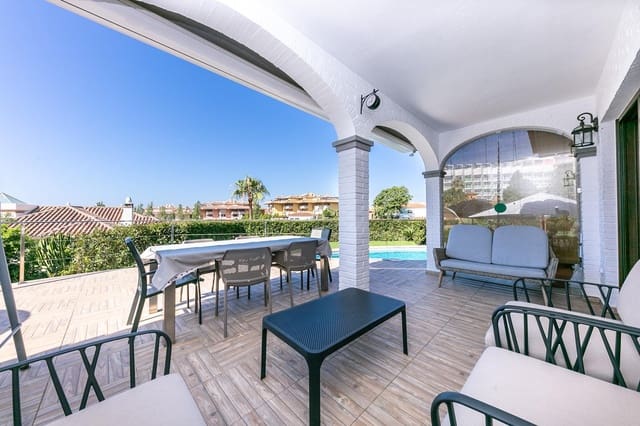 3 slaapkamer Villa te koop in Benalmádena met zwembad garage - € 975.000 (Ref: 9112325)