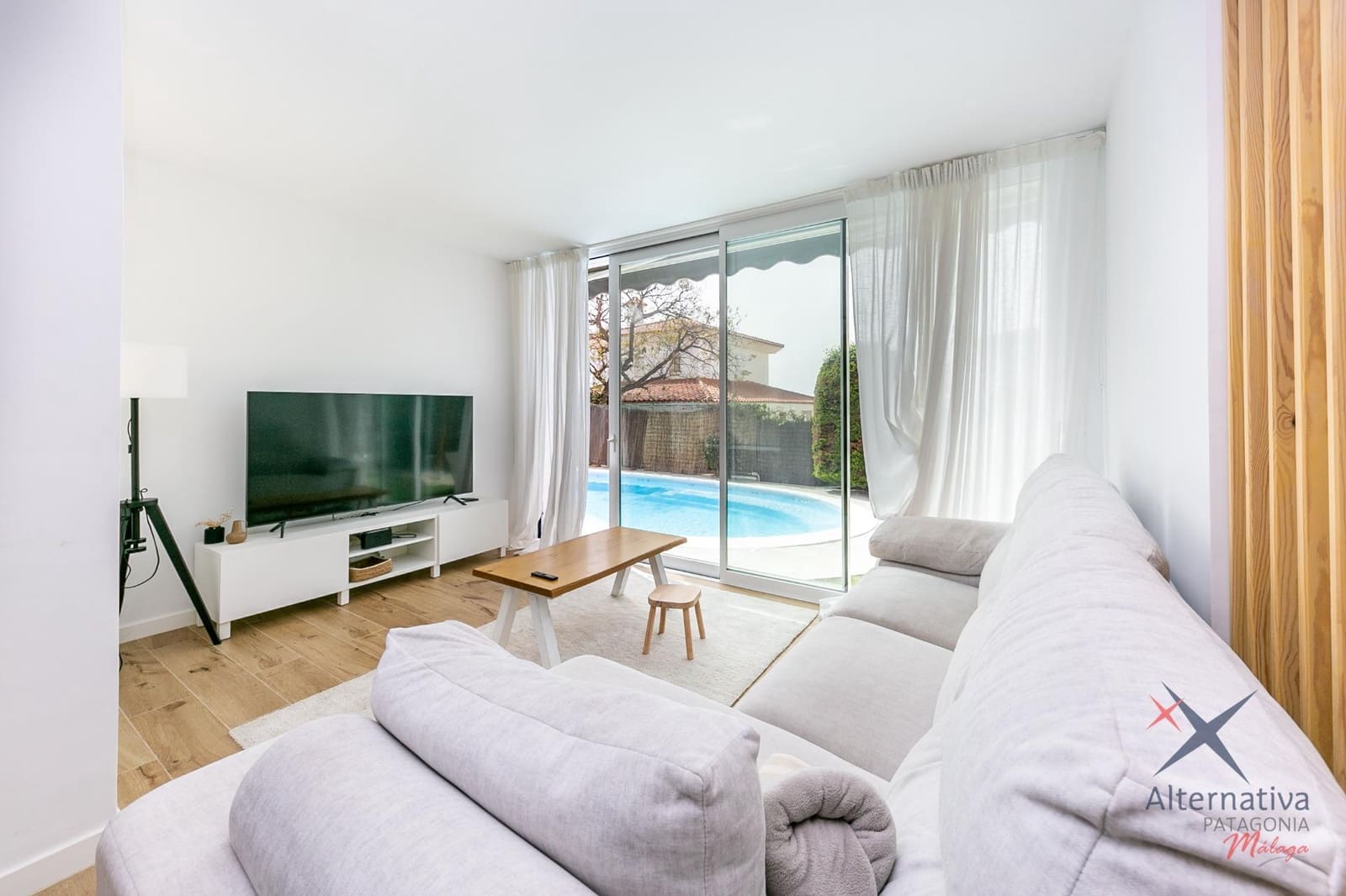 4 soveværelse Semi-Rækkehus til salg i Benalmadena med swimmingpool garage - € 949.000 (Ref: 9153888)