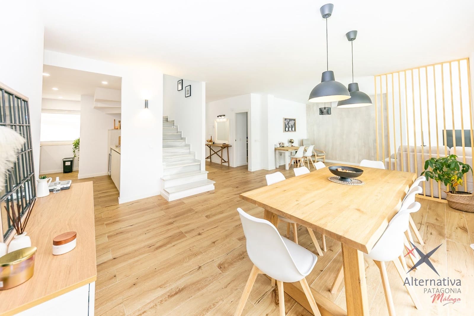 4 soveværelse Semi-Rækkehus til salg i Benalmadena med swimmingpool garage - € 949.000 (Ref: 9153888)