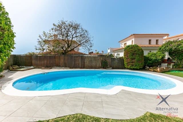 4 bedroom Semi-detached Villa for sale in Benalmádena with pool garage - € 949,000 (Ref: 9153888)