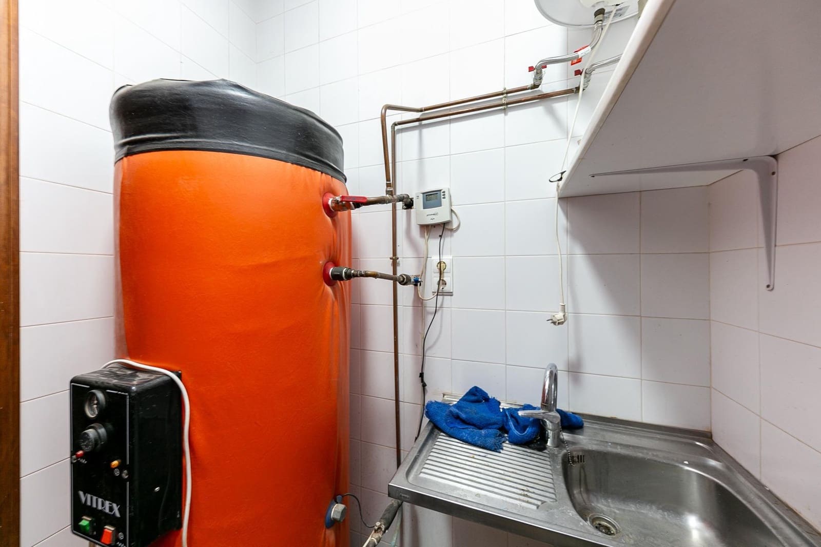 6 soveværelse Finca/Landehus til salg i Entrerrios med swimmingpool garage - € 1.195.000 (Ref: 9200455)