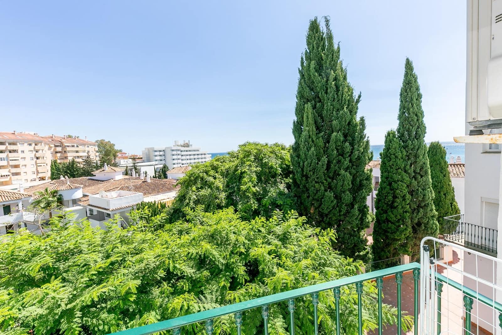 1 soveværelse Lejlighed til salg i Benalmadena med swimmingpool - € 299.000 (Ref: 9228849)