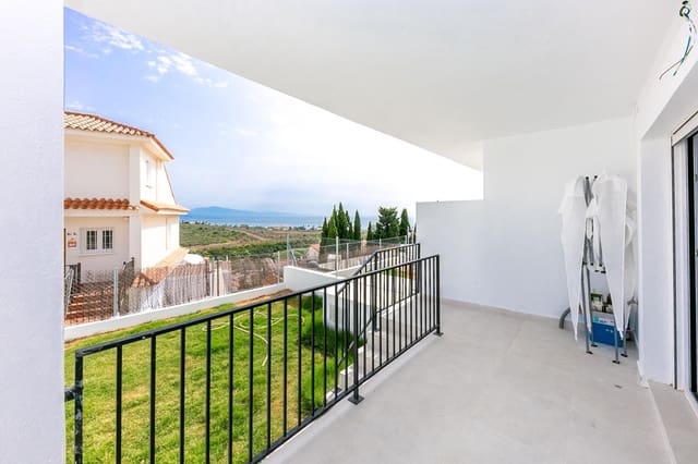 2 makuuhuone Paritalo myytävänä paikassa Manilva mukana 
autotalli - 349 000 € (Ref: 9232882)