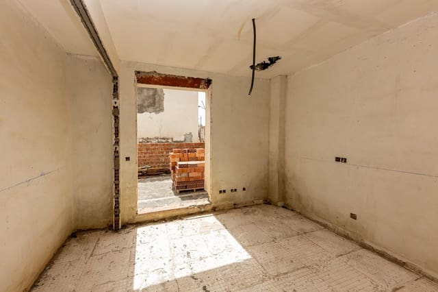 2 soverom Kjedet enebolig til salgs i Manilva med garasje - € 279 000 (Ref: 9232883)