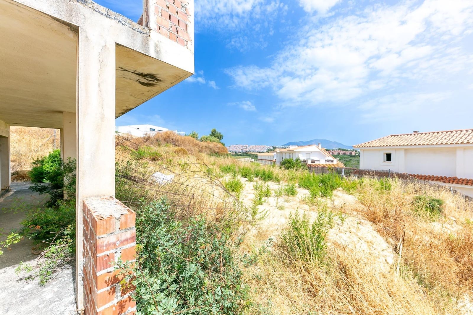 2 soverom Kjedet enebolig til salgs i Manilva med garasje - € 279 000 (Ref: 9232883)