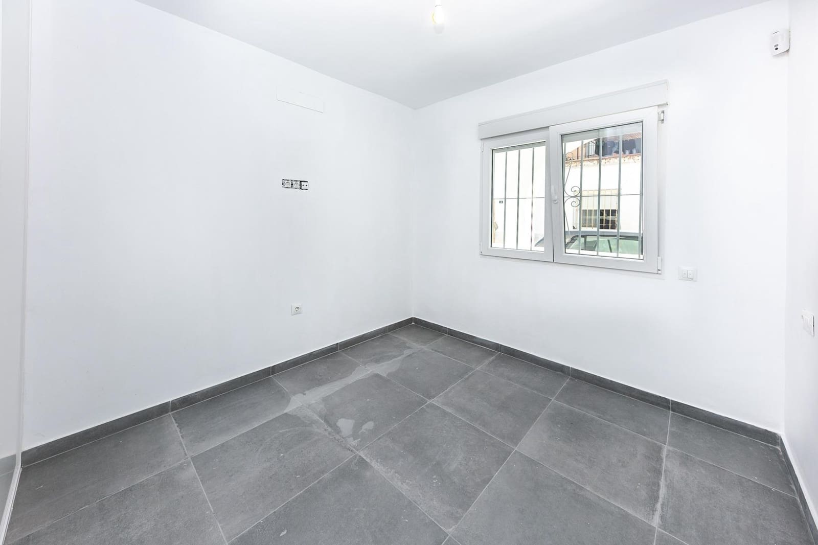 4 sypialnia Dom na sprzedaż w Fuengirola z garażem - 315 000 € (Ref: 9255264)