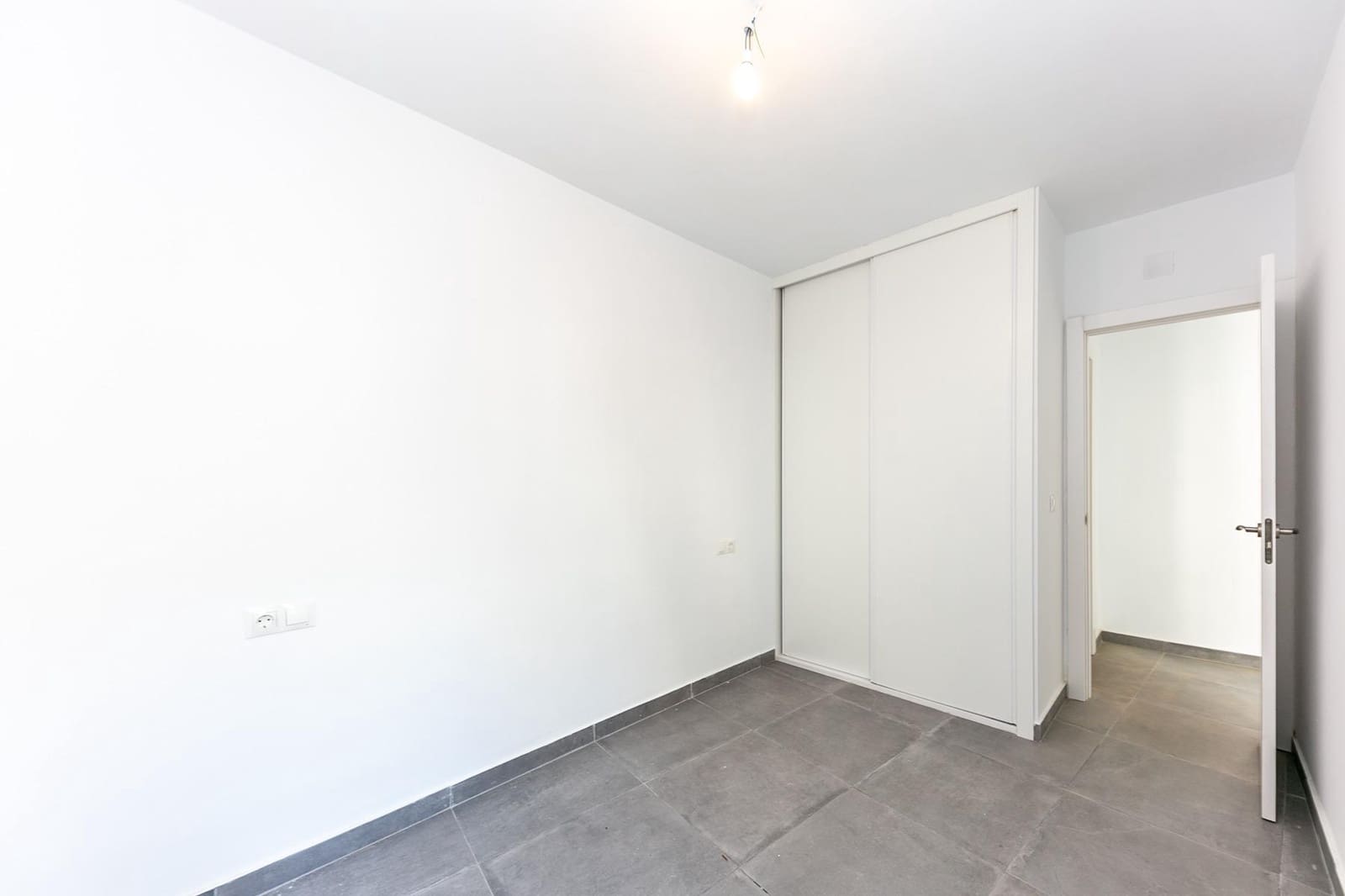 4 sypialnia Dom na sprzedaż w Fuengirola z garażem - 315 000 € (Ref: 9255264)