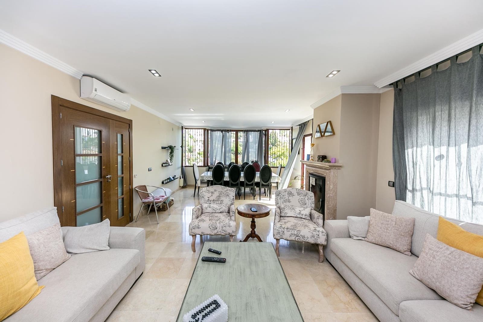 8 soverom Villa til salgs i La Sierrezuela med svømmebasseng - € 1 579 000 (Ref: 9285207)