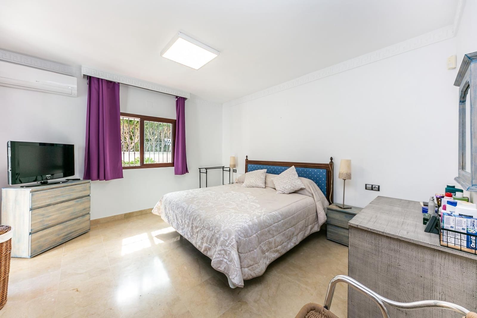 8 soverom Villa til salgs i La Sierrezuela med svømmebasseng - € 1 579 000 (Ref: 9285207)