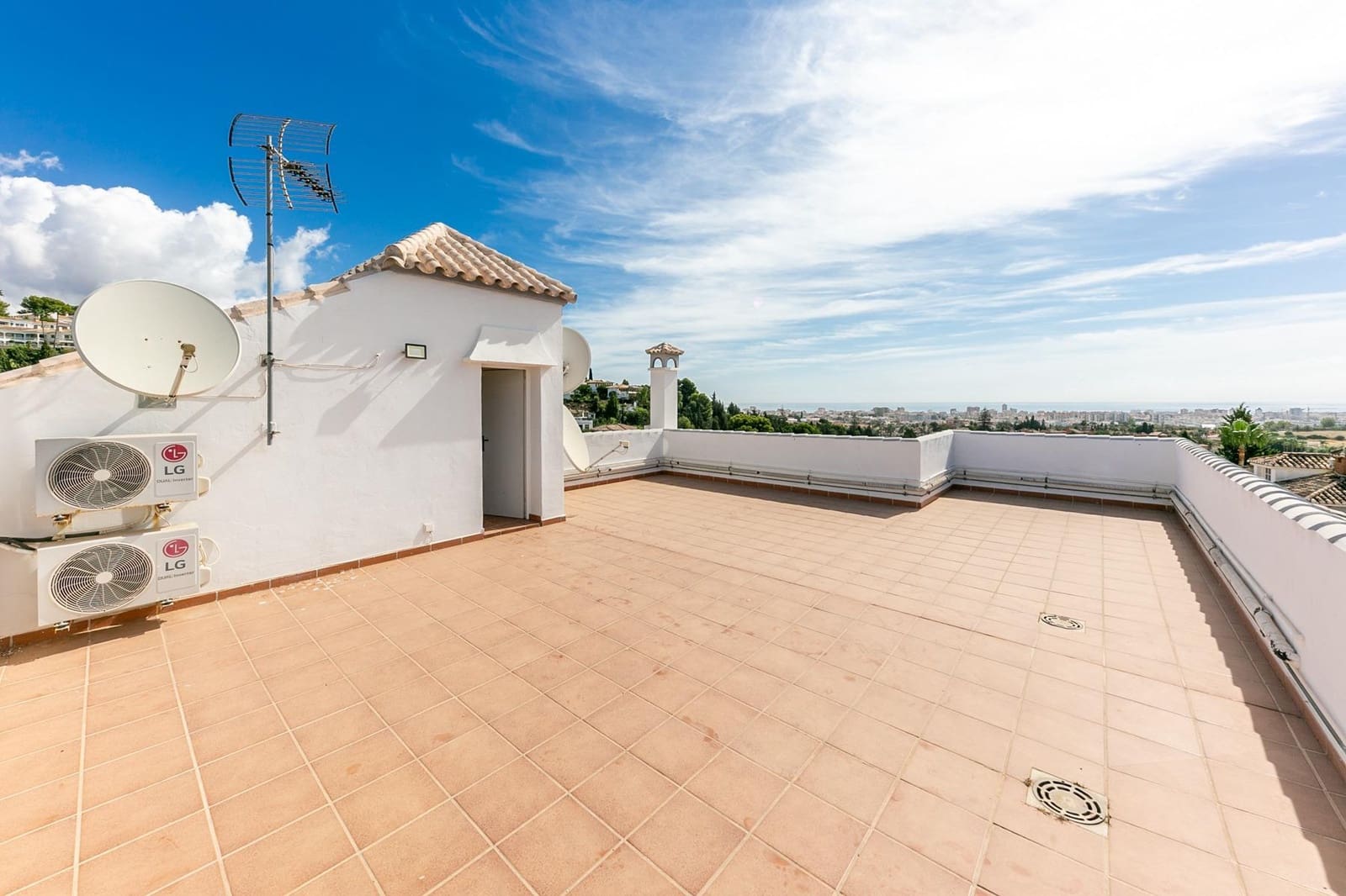 8 soverom Villa til salgs i La Sierrezuela med svømmebasseng - € 1 579 000 (Ref: 9285207)