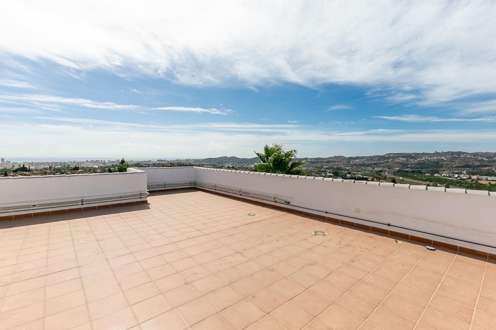 8 soverom Villa til salgs i La Sierrezuela med svømmebasseng - € 1 579 000 (Ref: 9285207)