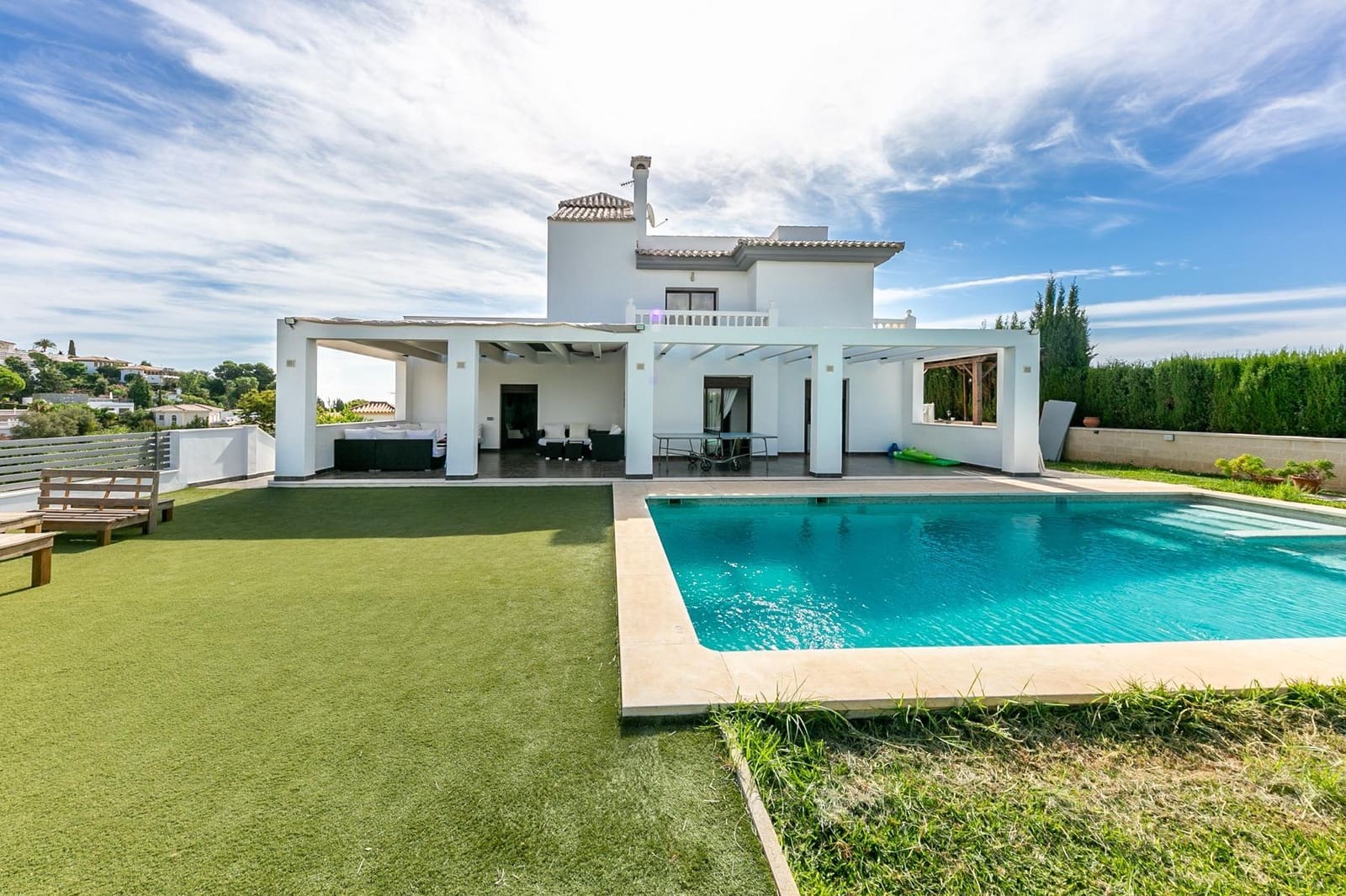 8 soverom Villa til salgs i La Sierrezuela med svømmebasseng - € 1 579 000 (Ref: 9285207)