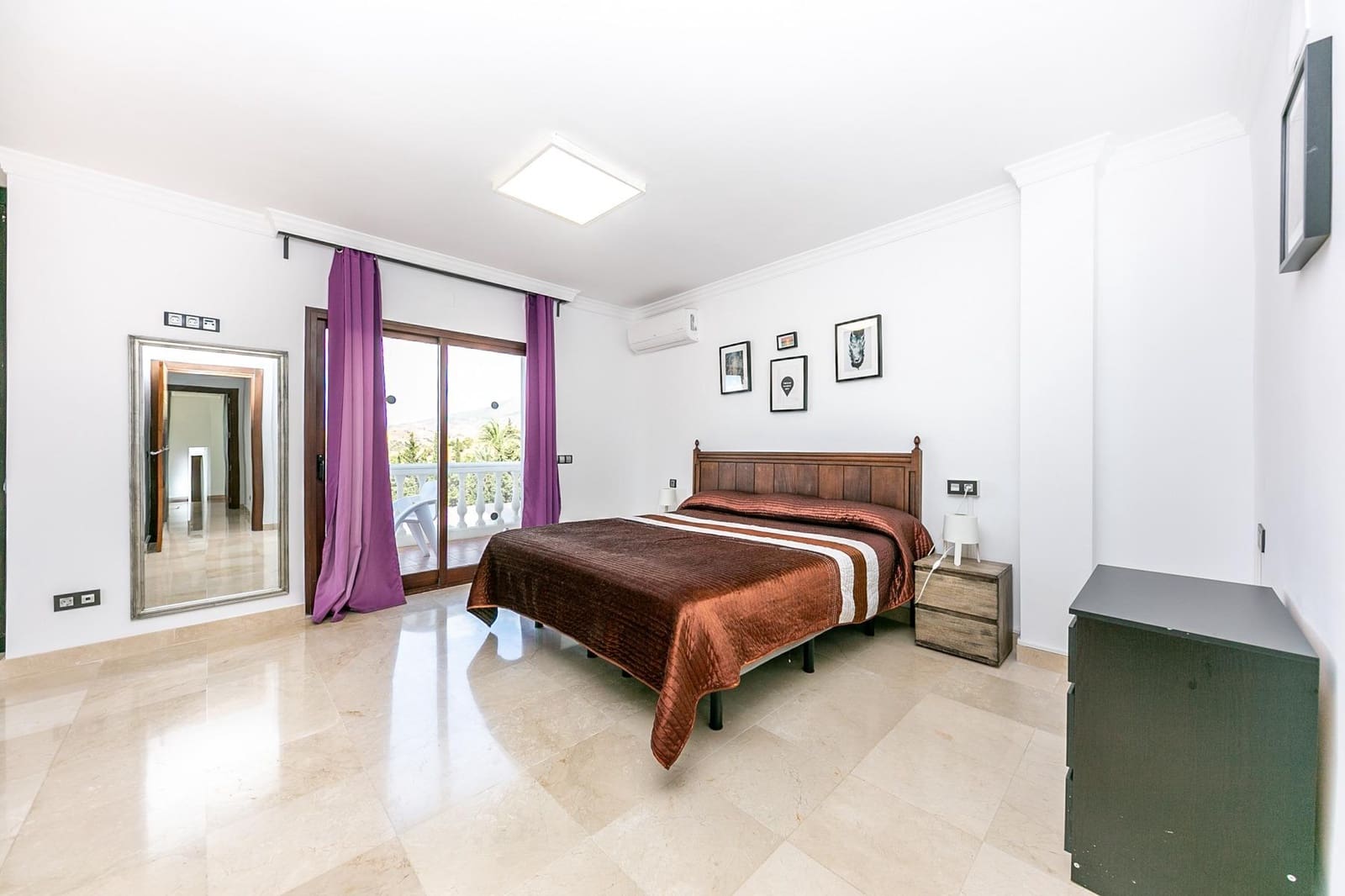 8 soverom Villa til salgs i La Sierrezuela med svømmebasseng - € 1 579 000 (Ref: 9285207)