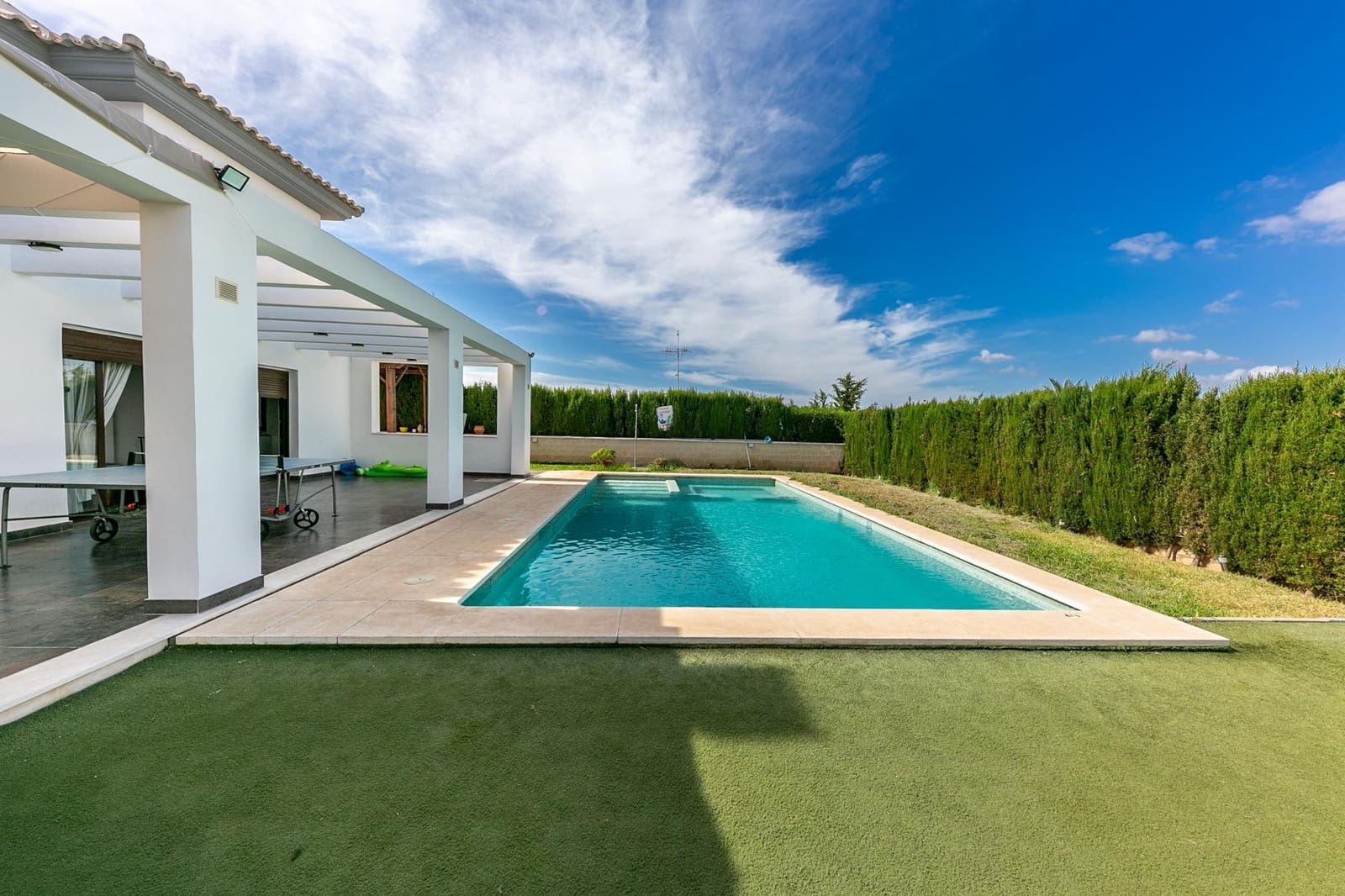 8 soverom Villa til salgs i La Sierrezuela med svømmebasseng - € 1 579 000 (Ref: 9285207)