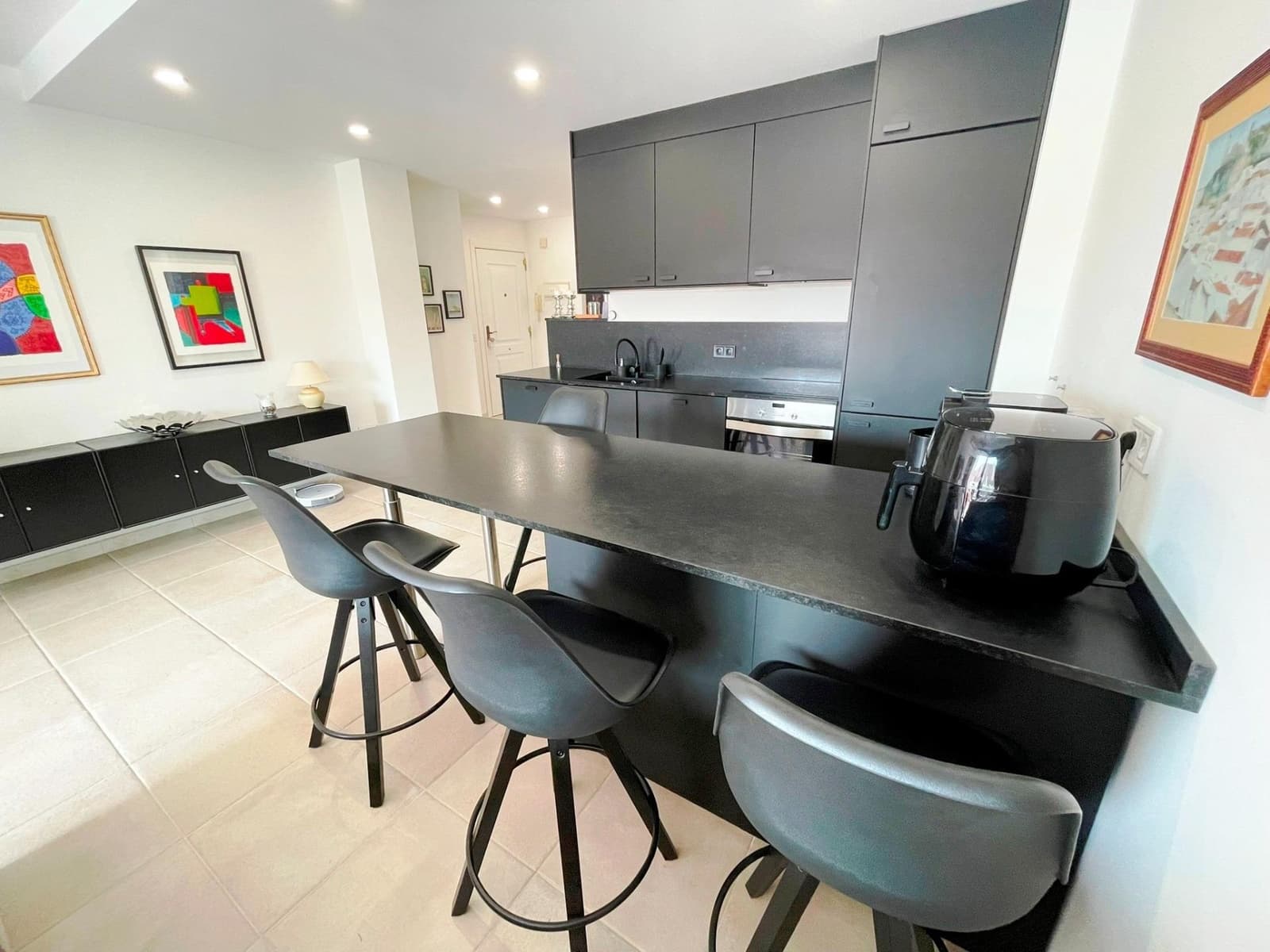 3 makuuhuone Huoneisto myytävänä paikassa Nueva Andalucia mukana uima-altaan - 575 000 € (Ref: 9291546)