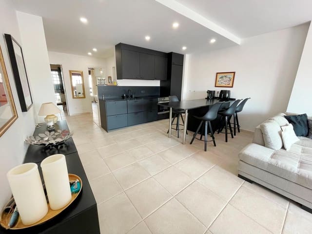 3 makuuhuone Huoneisto myytävänä paikassa Nueva Andalucia, Marbella mukana uima-altaan - 575 000 € (Ref: 9291546)