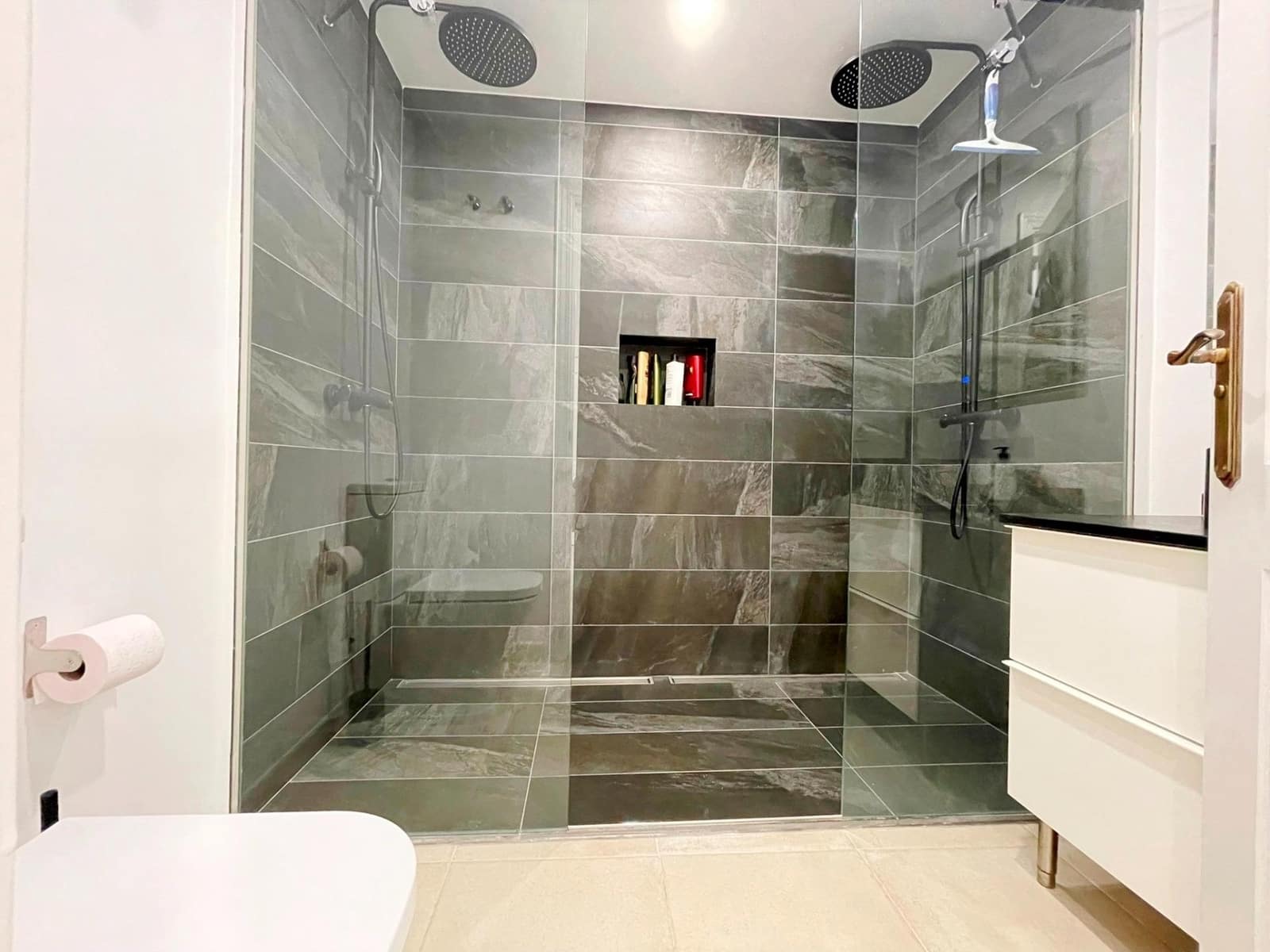 3 makuuhuone Huoneisto myytävänä paikassa Nueva Andalucia mukana uima-altaan - 575 000 € (Ref: 9291546)