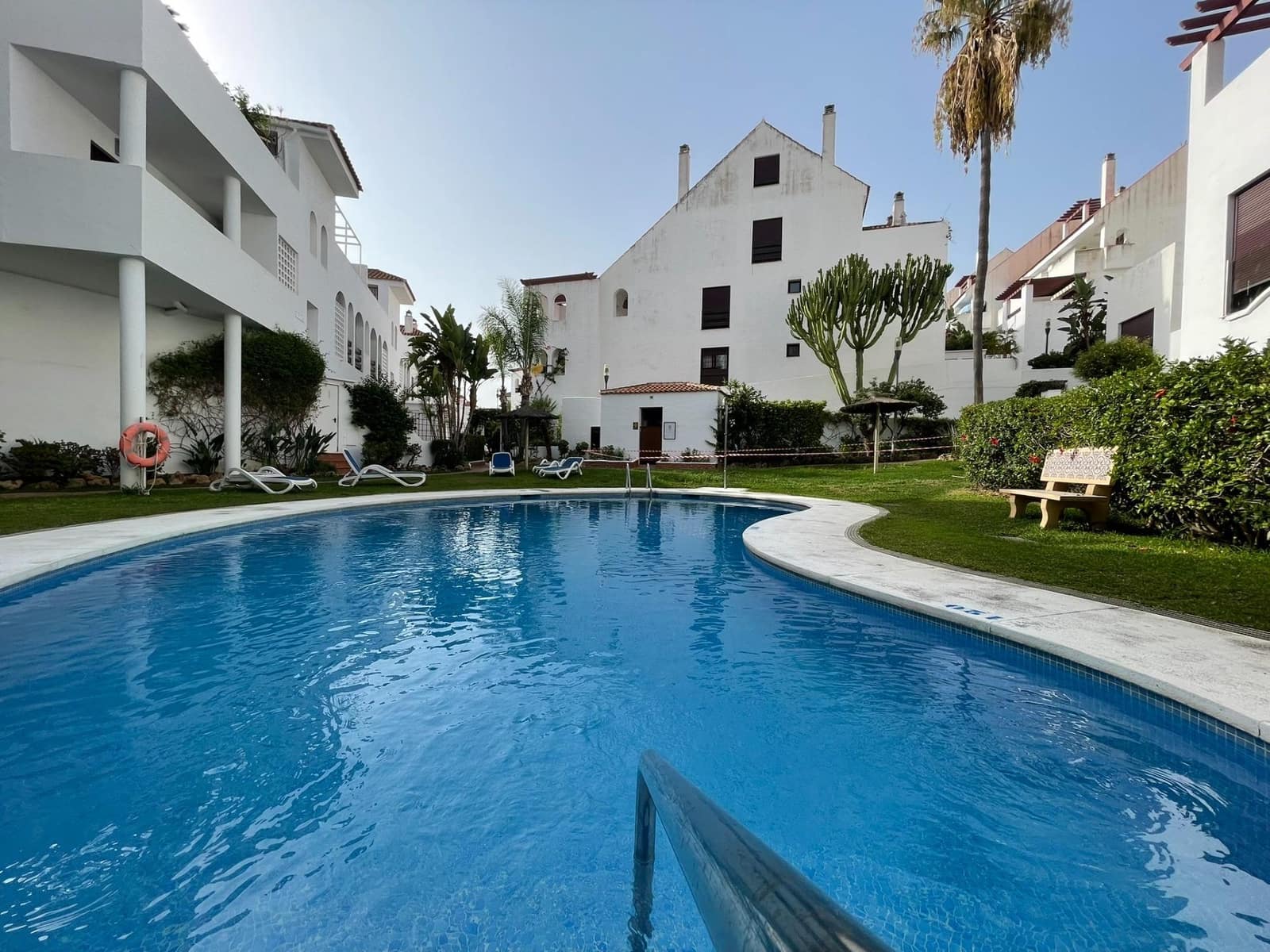 3 makuuhuone Huoneisto myytävänä paikassa Nueva Andalucia mukana uima-altaan - 575 000 € (Ref: 9291546)