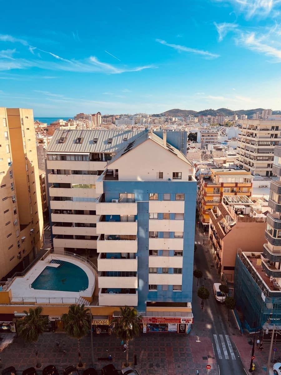 Apartamento de 1 habitación en Fuengirola en venta con piscina - 229.000 € (Ref: 9385596)