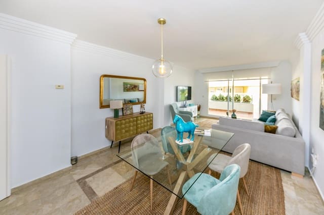 1 sovrum Lägenhet till salu i Los Naranjos, Marbella med pool garage - 325 000 € (Ref: 9401030)