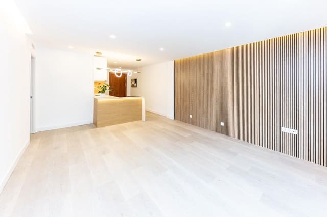 Apartamento de 3 habitaciones en Fuengirola en venta con garaje - 410.000 € (Ref: 9470691)