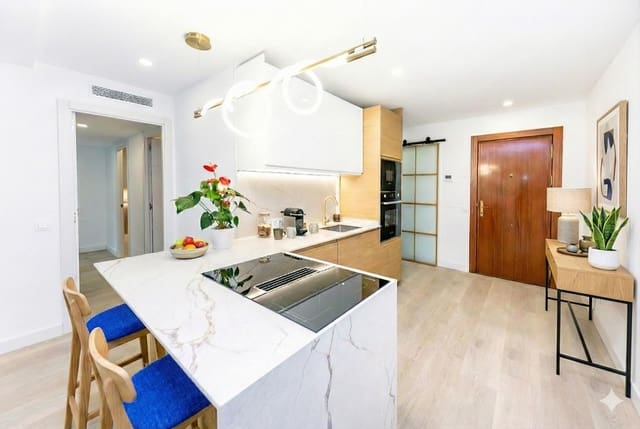 Apartamento de 3 habitaciones en Fuengirola en venta con garaje - 410.000 € (Ref: 9470691)