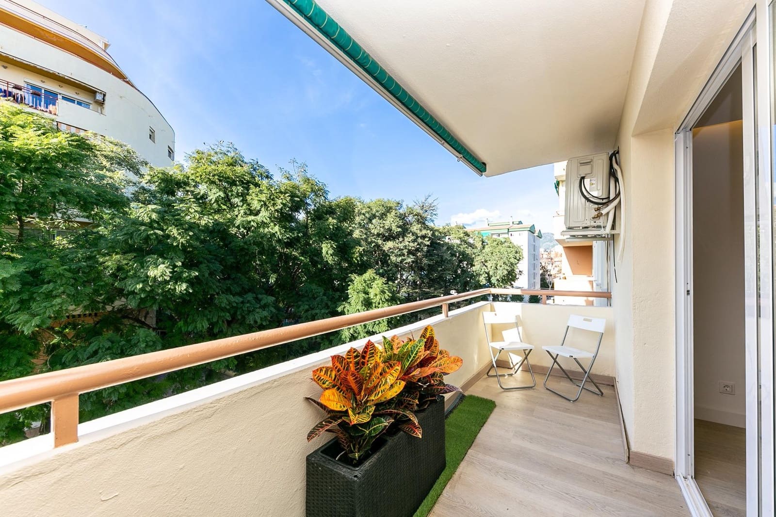 3 bedroom Apartment for sale in Fuengirola with garage - € 397,000 (Ref: 9470691)