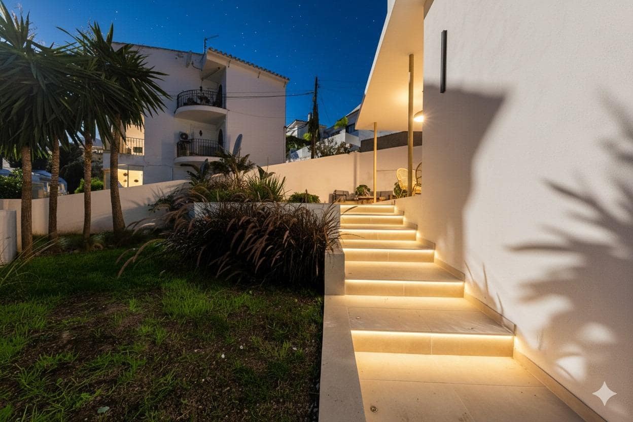 4 soveværelse Villa til salg i Fuengirola med swimmingpool garage - € 830.000 (Ref: 9470986)