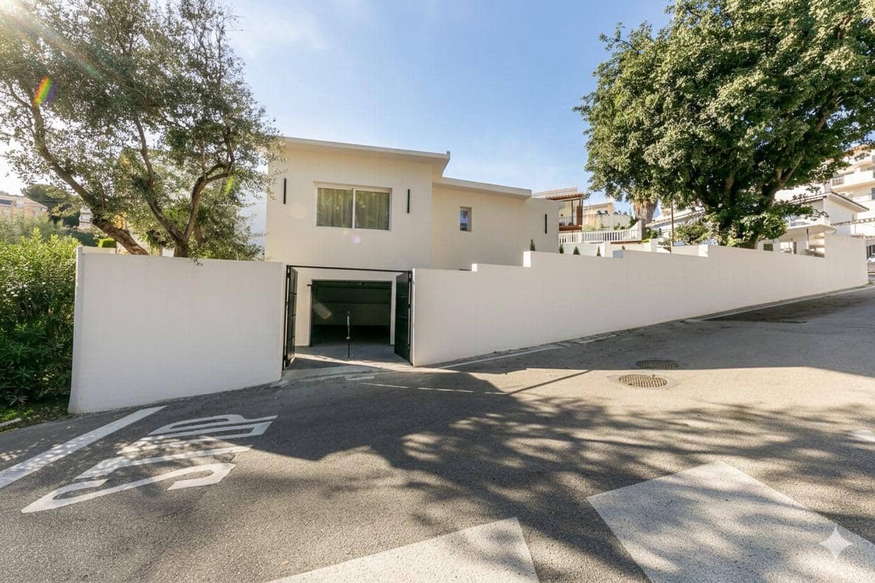4 soveværelse Villa til salg i Fuengirola med swimmingpool garage - € 830.000 (Ref: 9470986)
