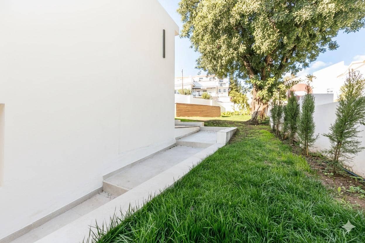 4 soveværelse Villa til salg i Fuengirola med swimmingpool garage - € 830.000 (Ref: 9470986)