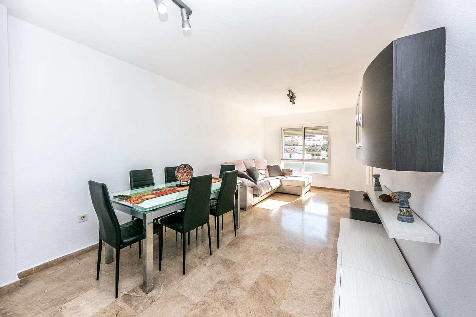 4 bedroom Apartment for sale in Benalmadena with pool garage - € 420,000 (Ref: 9486768)