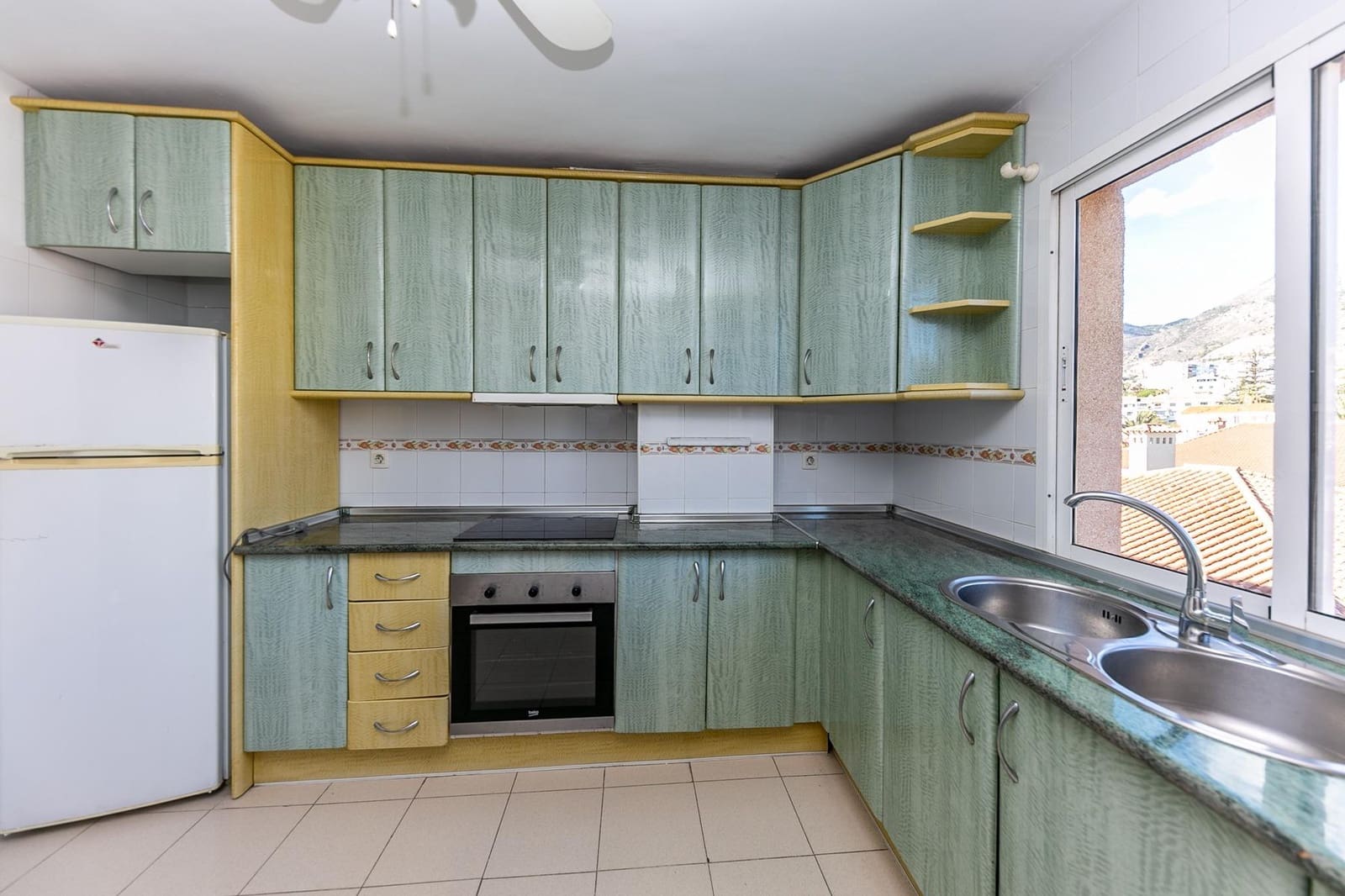 4 bedroom Apartment for sale in Benalmadena with pool garage - € 420,000 (Ref: 9486768)