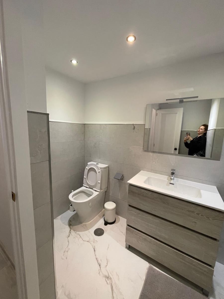 2 bedroom Apartment for rent in Fuengirola - € 1,200 (Ref: 9491314)