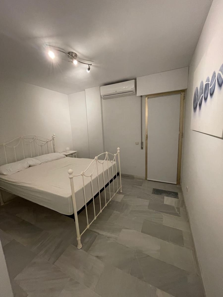 2 bedroom Apartment for rent in Fuengirola - € 1,200 (Ref: 9491314)