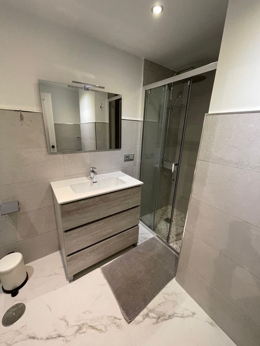 2 bedroom Apartment for rent in Fuengirola - € 1,200 (Ref: 9491314)