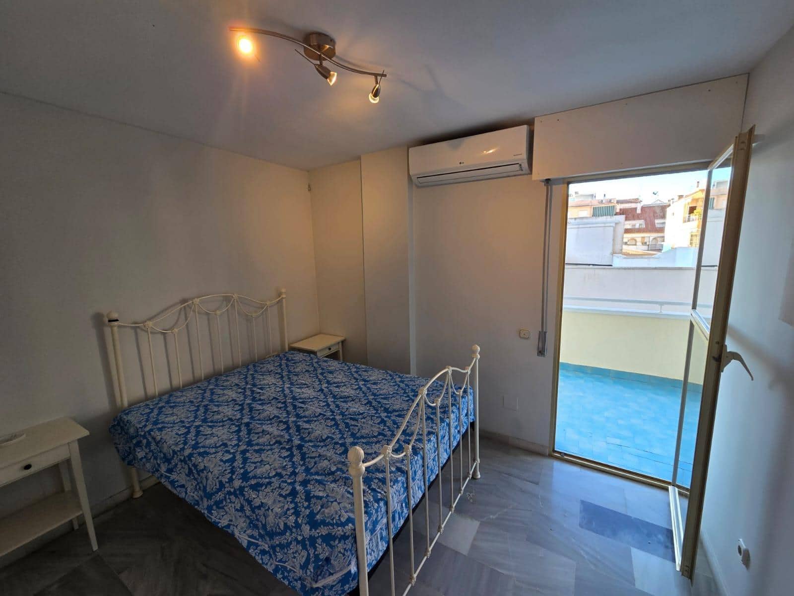 2 bedroom Apartment for rent in Fuengirola - € 1,200 (Ref: 9491314)