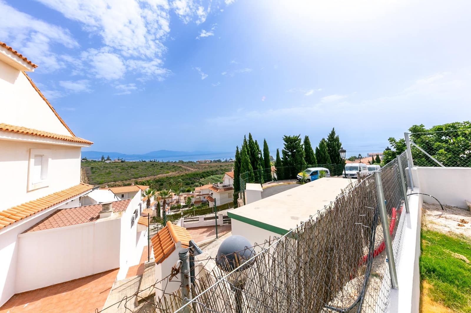 2 bedroom Semi-detached Villa for sale in Manilva - € 349,000 (Ref: 9494650)