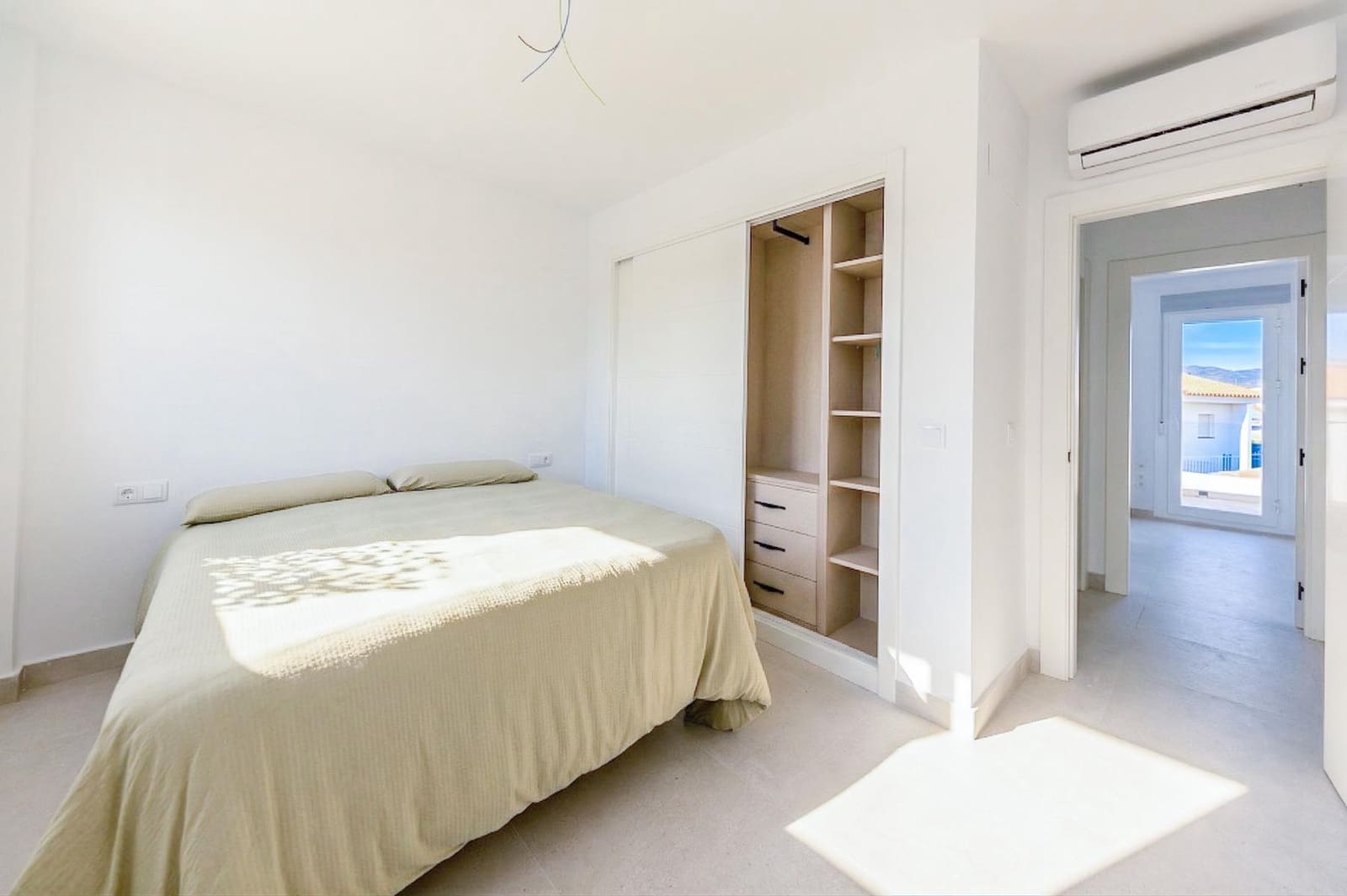 Pareado de 2 habitaciones en Manilva en venta - 315.000 € (Ref: 9494650)