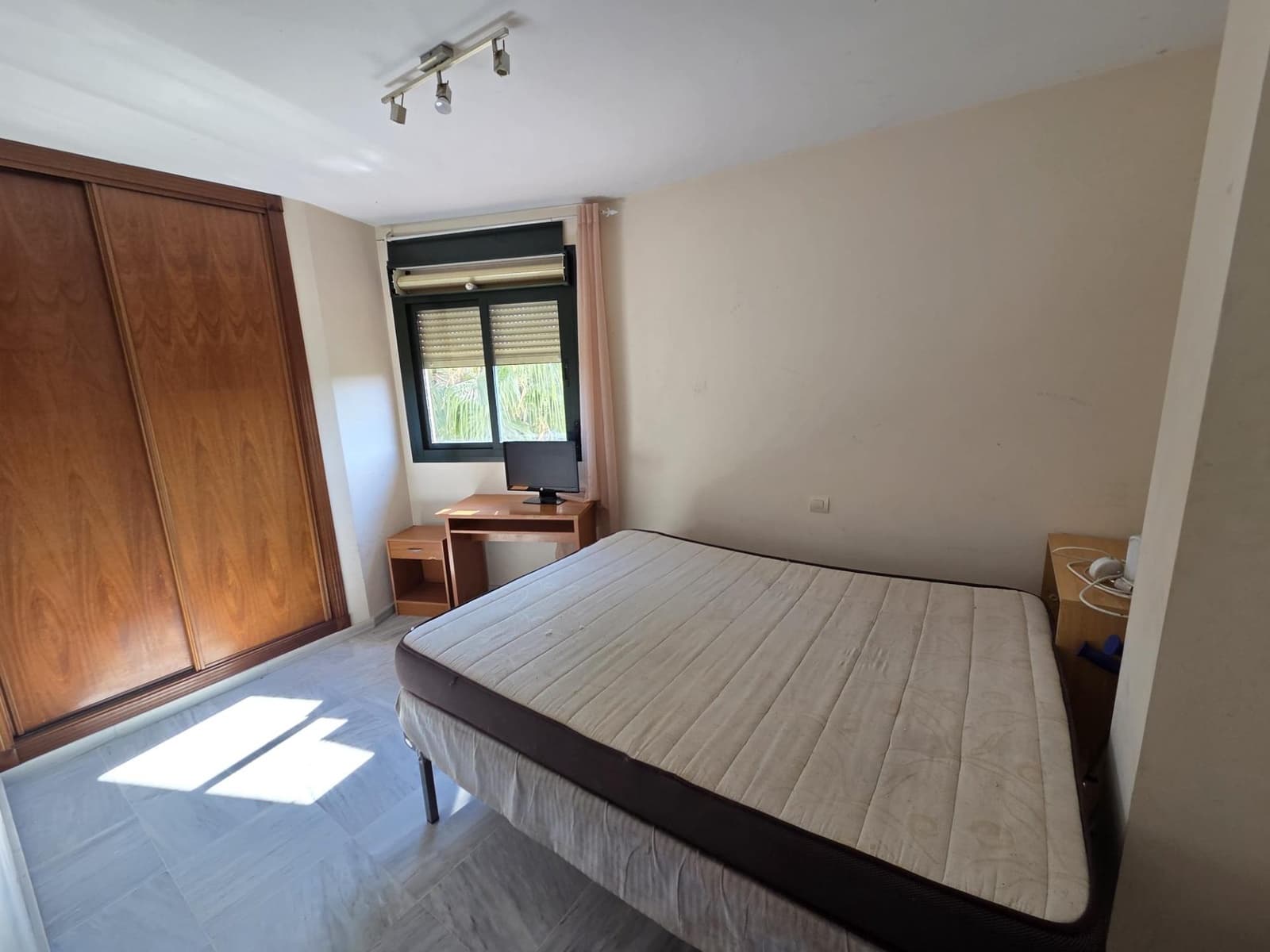 Apartamento de 2 habitaciones en Fuengirola en venta - 249.000 € (Ref: 9504568)