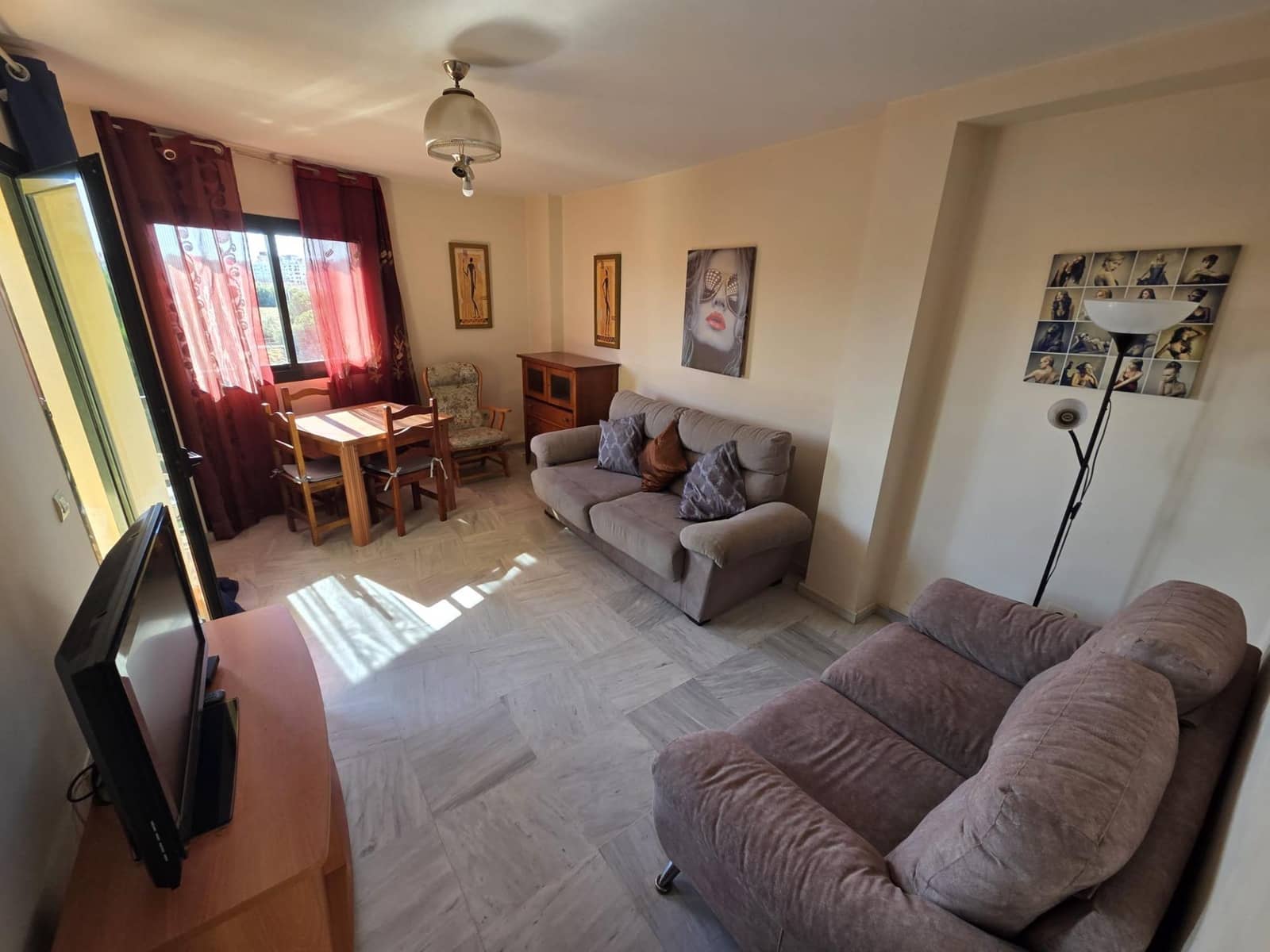 Apartamento de 2 habitaciones en Fuengirola en venta - 249.000 € (Ref: 9504568)