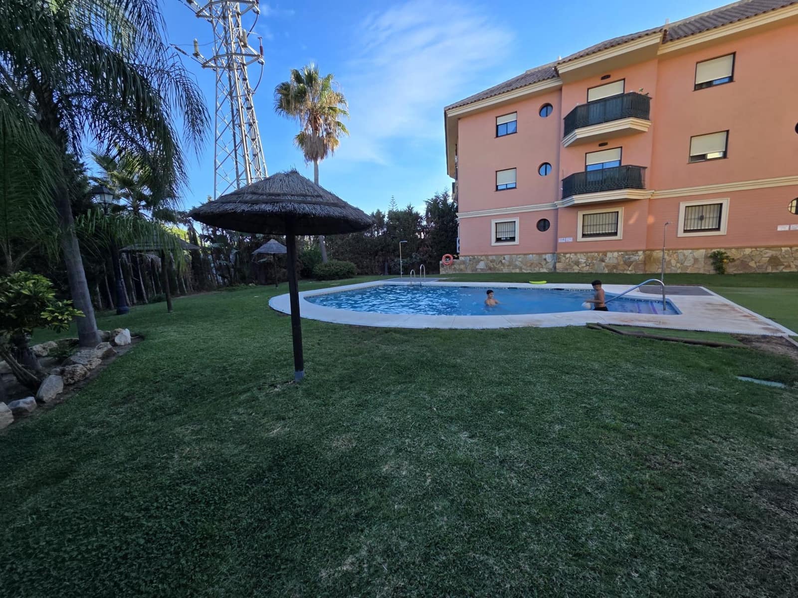 Apartamento de 2 habitaciones en Fuengirola en venta - 249.000 € (Ref: 9504568)